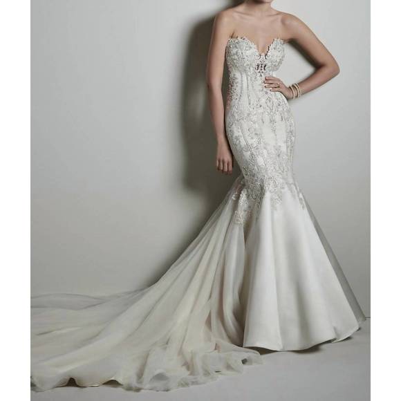 NEW MAGGIE SOTTERO darren wedding dress in oyster - Picture 5 of 6